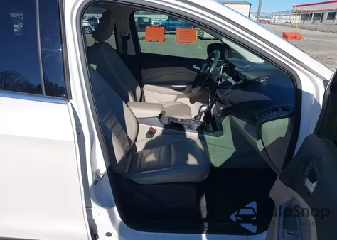 2019 Ford Escape Sel z USA, uszkodzony, nr VIN 1FMCU0HD3KUA87506